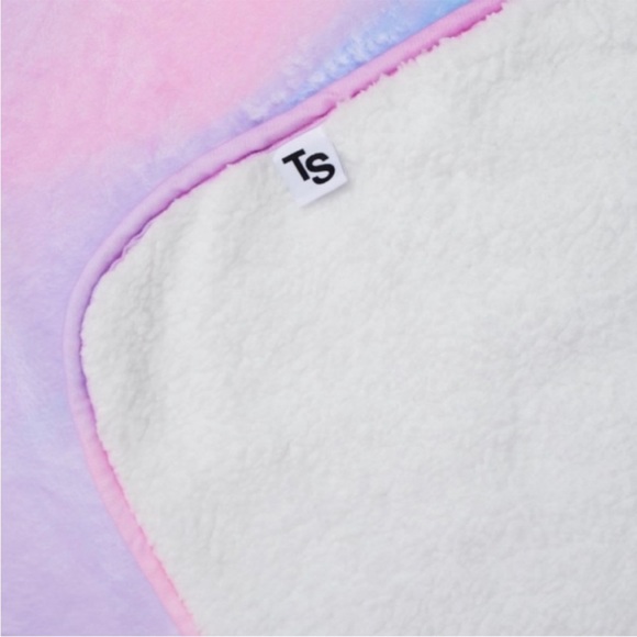 NEW Taylor Swift Lover Album Blanket - Picture 5 of 6